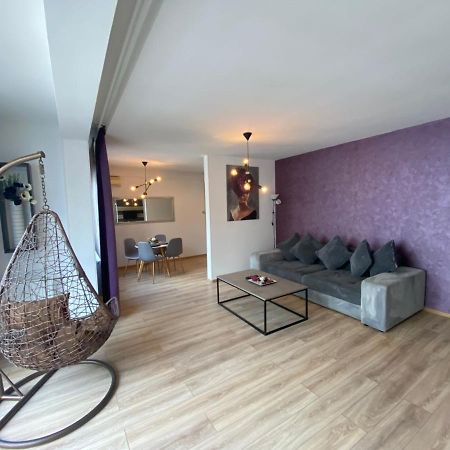 Apartament Ella T8 นาโวดาริ ภายนอก รูปภาพ