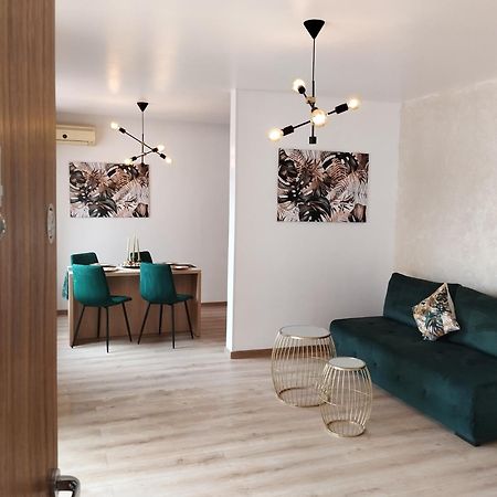 Apartament Ella T8 นาโวดาริ ภายนอก รูปภาพ