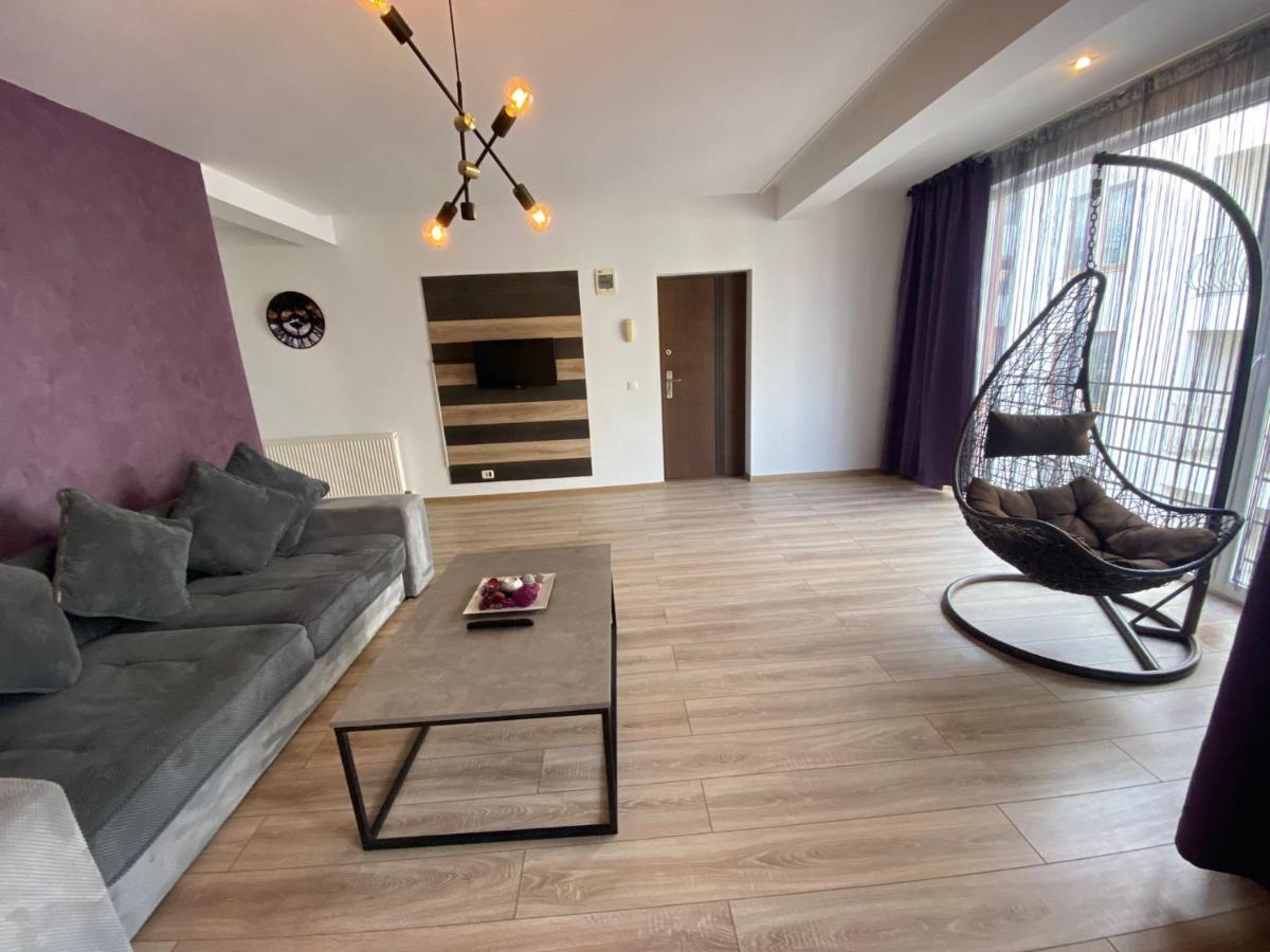 Apartament Ella T8 นาโวดาริ ภายนอก รูปภาพ