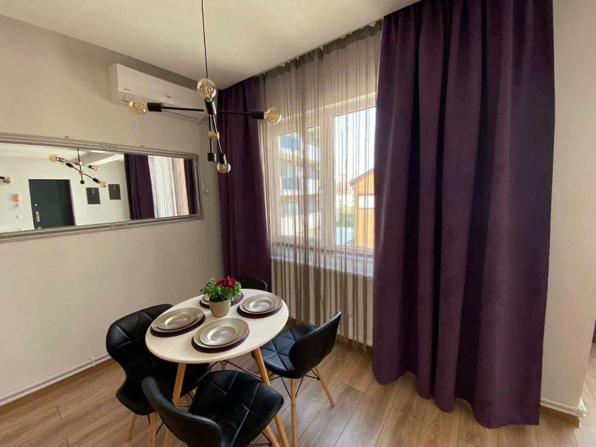 Apartament Ella T8 นาโวดาริ ภายนอก รูปภาพ