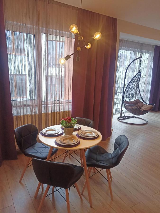 Apartament Ella T8 นาโวดาริ ภายนอก รูปภาพ