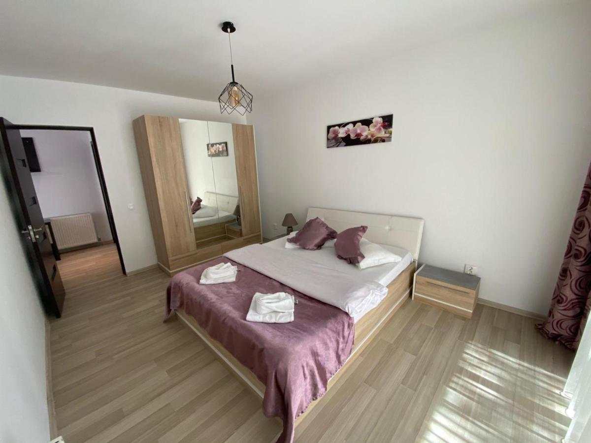 Apartament Ella T8 นาโวดาริ ภายนอก รูปภาพ