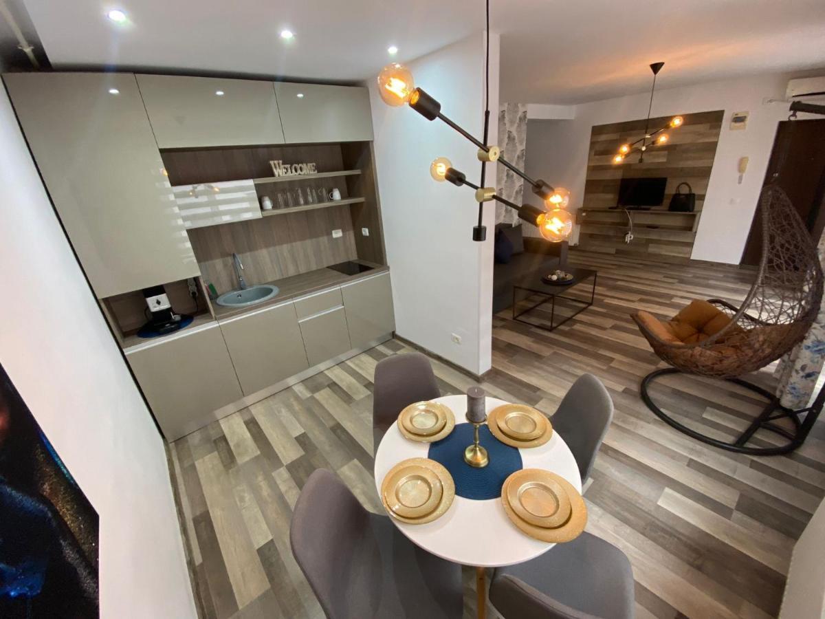 Apartament Ella T8 นาโวดาริ ภายนอก รูปภาพ